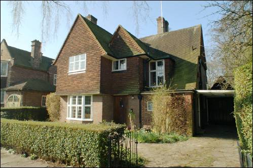 09 Thornton Way